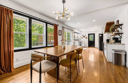 Canton House | Charming 3-Bedroom Home - Power, Water, Fast WiFi, Firepit, Grill - 25m to AVL