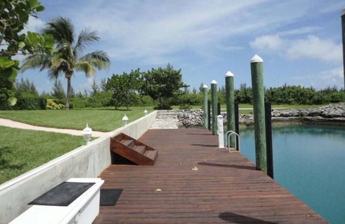 West End House | Charming 3-bedroom house with WiFi, Dockage, AC in West End
