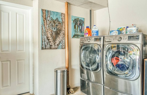 Inglewood-Finn Hill House | Charming 3-bedroom house with WiFi, AC in delightful Kirkland. Hot Tub