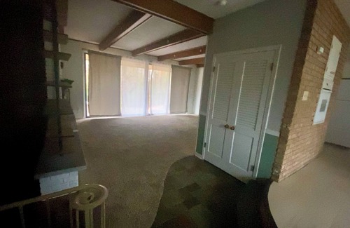 Rockford House | Charming 3-bedroom house with WiFi and AC in tranquil Rockford, great location!