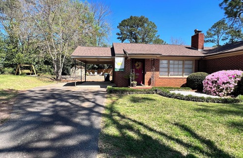 National Hills House | Charming 3-bedroom house Walkable to Masters LESS THAN 0.25 miles
