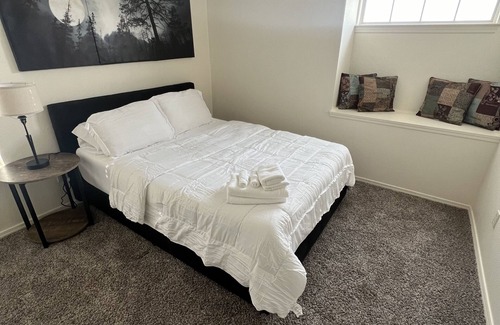 Chamberino House | Charming 3-bedroom house in enjoyable El Paso with WiFi, AC