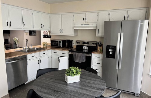 Osceola House | Charming 3-bedroom house with WiFi, AC in delightful Osceola,