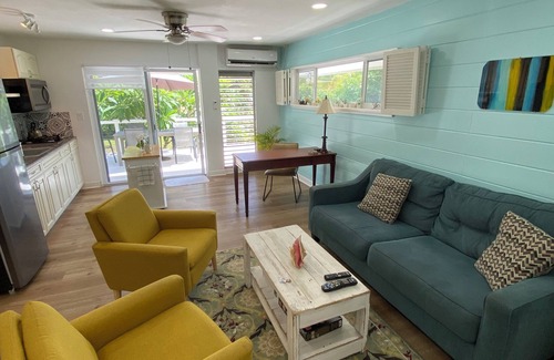 Freeport Apartment | Charming 3 Bedroom Suite 200 steps to Beach, car available