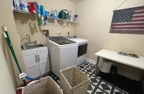 West Conshohocken House | Charming 3-bedroom house with WiFi and AC in cool Conshohocken