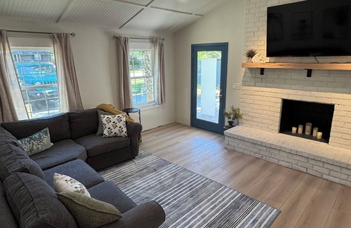 Johns Island House | Charming 3-bedroom 3-bathroom house, pet friendly on 1/2 acre Johns Island