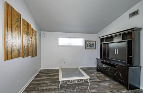 Kenner - Louis Armstrong International Airport House | Charming 3-bedroom house in lovely River Ridge near MSY airport