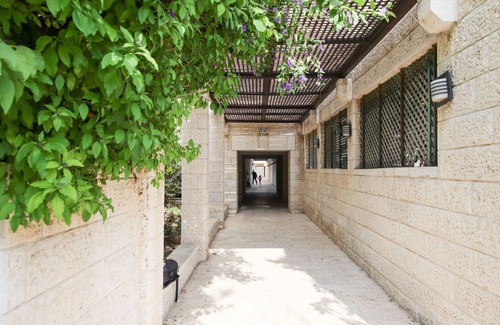 Jerusalem Apartment | Charming 3 BR in Baka w/garden