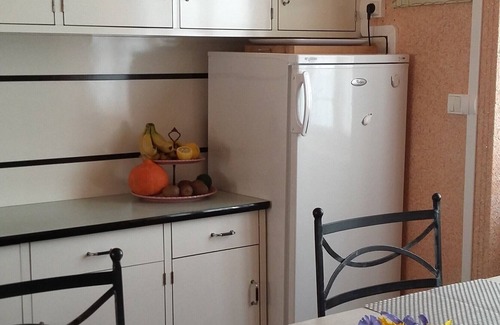 Guilvinec House | Charming 3* seaside house with garden. All on foot. Beach 80 metres away.