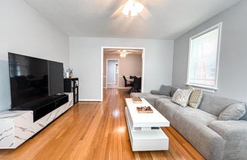 Museum District Apartment | Charming 3BR Apartment in the Heart of Richmond