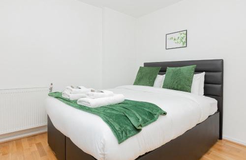 Sudbury Apartment | Charming 3BR Duplex in Wembley, 5 Minutes to Tube