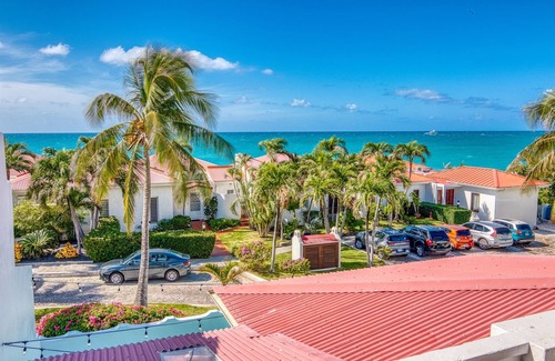 Maho House | Charming 3BR Villa w Private Pool in Pelican Key