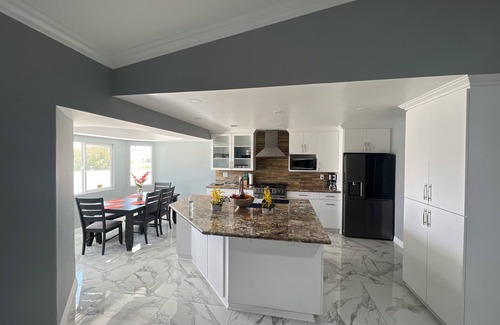 Hesperia House | Charming 4-bedroom house with AC and WiFi in Hesperia w/Beautiful pool