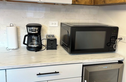 Dayton House | Charming 4-bedroom house with AC and WiFi in delightful Dayton
