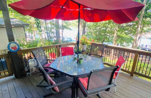 Cumming House | Charming 4-bedroom Lake House in Cumming, GA on Lake Lanier