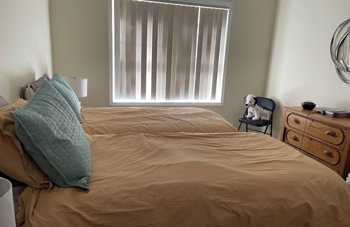 Saratoga Springs Condo | Charming 50's decorated condo next to Saratoga State Park and close to town.