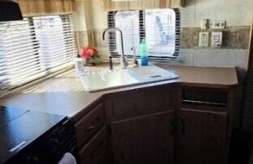 Apache Junction House | "Charming 5th Wheel RV Retreat