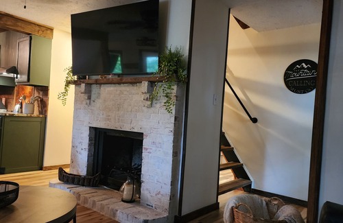 Marble Falls Ski Chalet | Charming A frame Chalet w/hot tub in Marble Falls