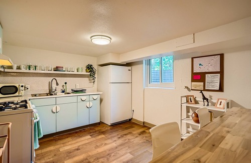 West Colfax House | Charming and Colorful Apartment at Sloans Lake