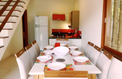 Jabaquara House | Charming and cosy, near the beach, 3 suites, near old town, pool, BBQ, WiFi, Netflix