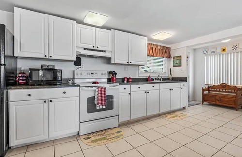 West Bath Cottage | Charming and family-friendly 2-bedroom waterfront cottage in peaceful West Bath