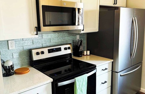 West Columbus House | Charming and Newly Renovated Home - Close to Columbus Attractions