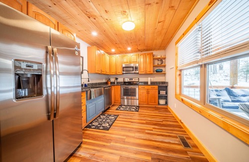 Old Timberline Cabin | Charming and quiet family-friendly cabin 5 min to Dolly Sods & Timberline Mtn