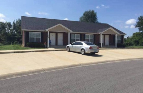 Elizabethtown Apartment | Charming and safe 1-bedroom apartment in Elizabethtown with AC and WiFi