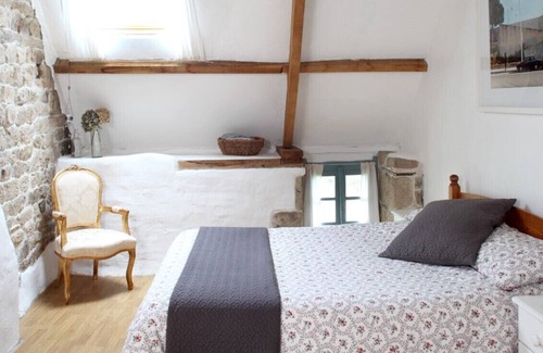 Ploerdut House | Charming and spacious 4-bed house at Gites Guebernez