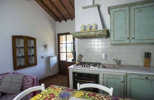 Poggiarello Apartment | CHARMING APARTMENT WITH SWIMMING POOL 35 KM FLORENCE, 20 KM SIENA, 12 KM CHIANTI