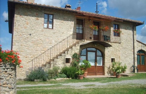 Poggiarello Apartment | CHARMING APARTMENT WITH SWIMMING POOL 35 KM FLORENCE, 20 KM SIENA, 12 KM CHIANTI