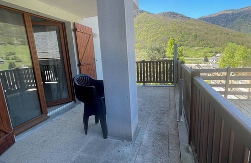 Arreau Apartment | Charming apartment with terrace
