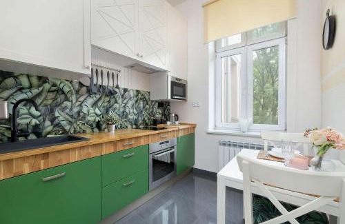 Kazimierz Apartment | Charming Apartments with Desk in Downtown Cracow by Noclegi Renters