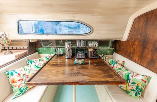 Marina del Rey Boat Rental | Charming boat in Marina del Rey