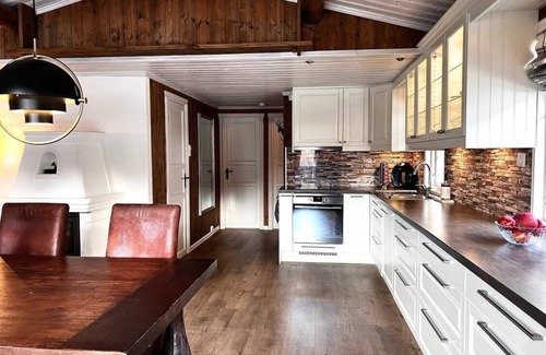 Møre og Romsdal Cabin | Charming Cabin Near Norway's Fjords and Mountains - Pets Allowed