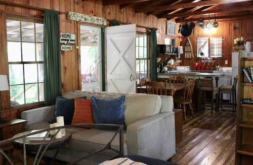 New Braunfels Cabin | Charming cabin on Lake Dunlap