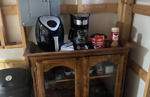 Gravois Mills Cabin | Charming cabin with AC and a pond in Versailles