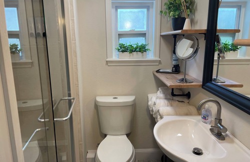 Lawsona - Fern Creek Cottage | Charming carriage house studio in historic Thornton Park downtown Orlando