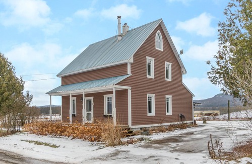 Brebeuf Other | Charming centennial farmhouse minutes away from Mont-Tremblant