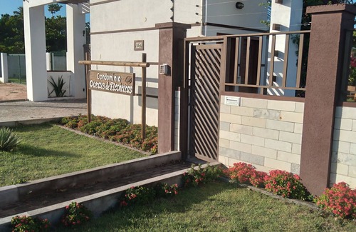 Trairi Ski Chalet | Charming chalet with 3 air-conditioned suites, sea front, in Praia de Flecheiras/C