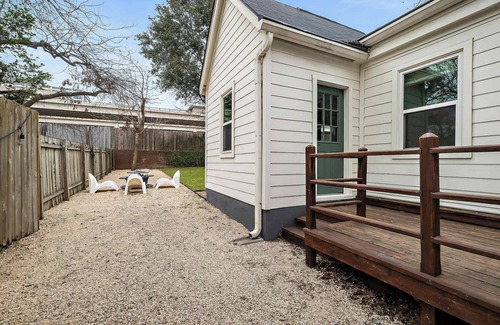 Cherrywood House | Charming Cherrywood Bungalow | Firepit | 2BR | UT