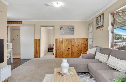 Silver Sands House | Charming Coastal Cottage-Steps Away from the Beach