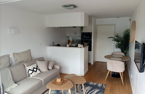 Le Ru Apartment | Charming, cocooning studio with breathtaking harbor view.