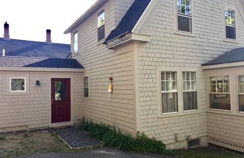 Wiscasset House | Charming, Comfortable and Convenient, near everything midcoast has to offer