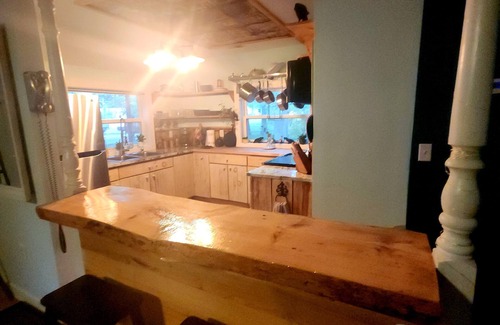 Newaygo Cottage | Charming completely updated cottage with water views of Croton Pond.