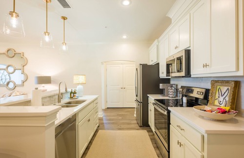 Valdosta Condo | Charming Condo at Summit Point hosted by Stephanie