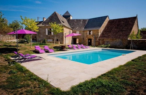 Cavagnac House | Charming cottage 8 people . .