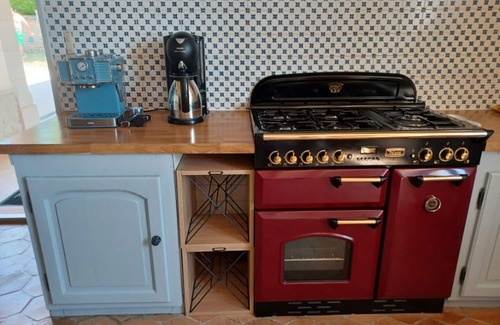 Val-des-Vignes Cottage | Charming Cottage with Heated Pool, Terrace, and Enclosed Garden in Aubeville