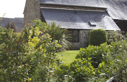 Sougeal House | Charming cottage in peace between countryside and sea! With family, friends .