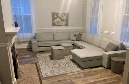 Vicksburg Cottage | Charming cottage in the heart of the city!